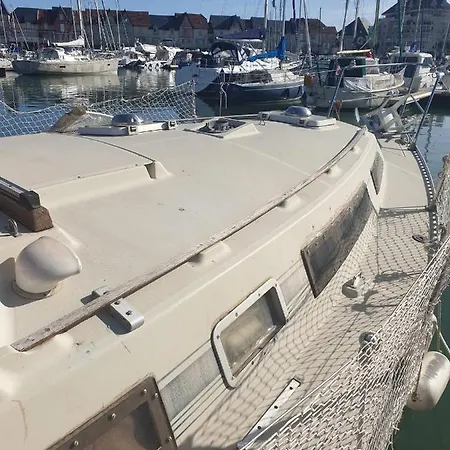 Detente Insolite Sur Un Bateau A Cabourg Botel Dives-sur-Mer