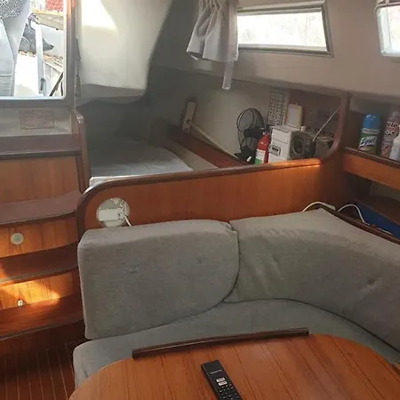 Detente Insolite Sur Un Bateau A Cabourg Πλωτό κατάλυμα
